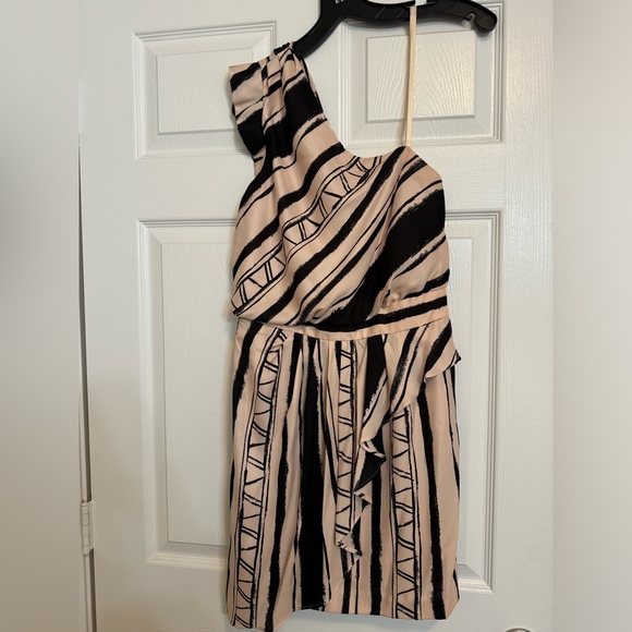 BCBGeneration One-Shoulder Dress | Black and pink/cream color | Size 4 - Picture 2 of 4
